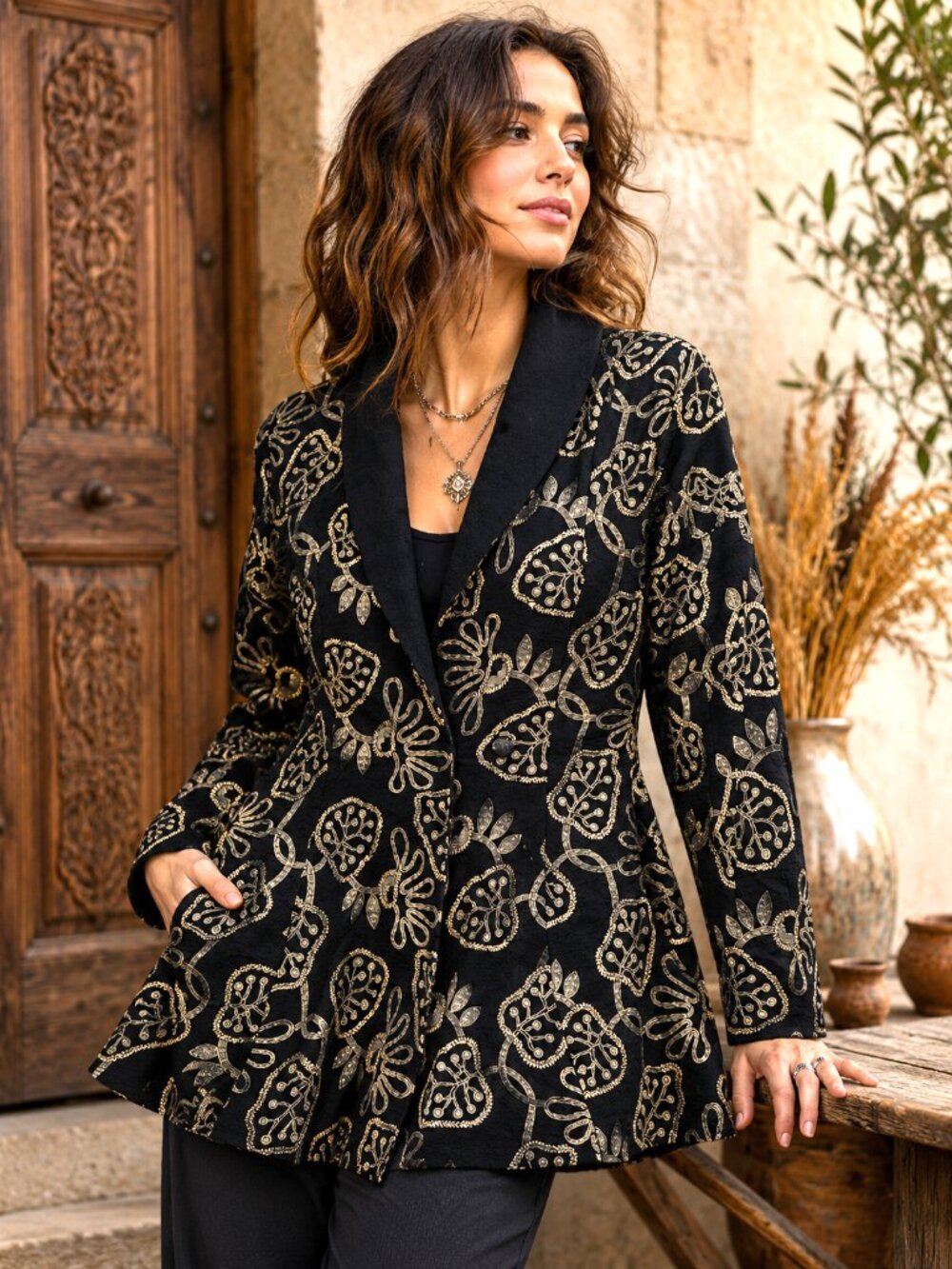 Vintage T Edwards Black Embroidered Tapestry Jacket Womens Medium Boho Artsy